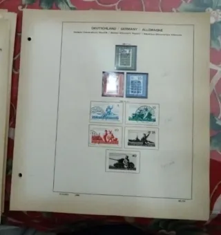 600 sellos+álbum Kabe+hojas Schaubek DDR