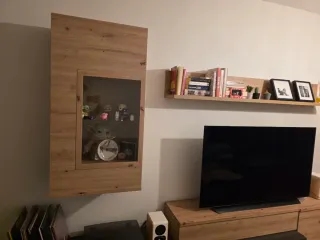 Mueble TV madera y negro y aparador