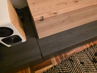 Mueble TV madera y negro y aparador