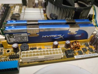 Scheda madre cpu core duo e 6850 ram 2gb