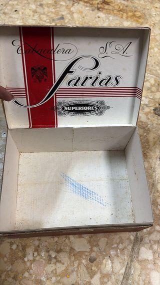 Caja de puros vintage marca Farias