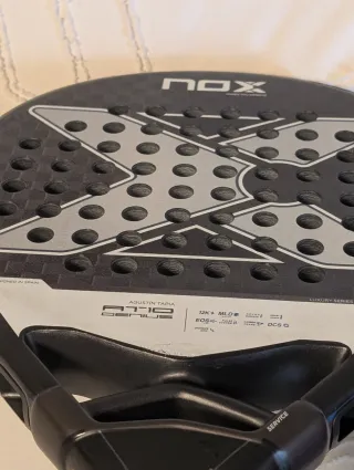 Pala de pádel NOX AT 10