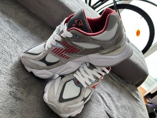 Zapatillas New Balance Naranja y Blanco