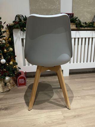 Pack 4 Sillas Plástico y Madera