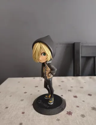 3 Figuras Anime de Yuri on ice, Qposket