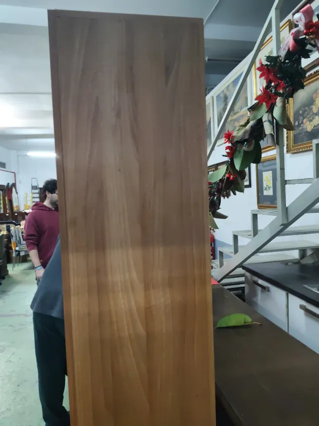 Vitrina de salón madera y cristal