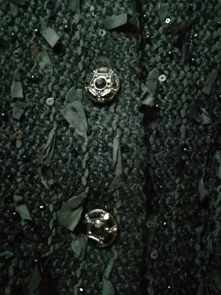 Chaqueta corta entallada negra