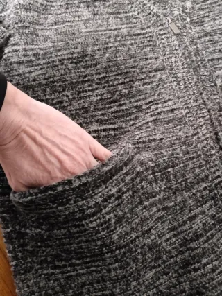 Chaqueta de punto gris y blanca Talla M