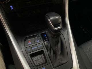 Toyota RAV4 Advance 4x2 2.5 220H HEV Espectacular!