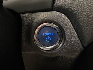 Toyota RAV4 Advance 4x2 2.5 220H HEV Espectacular!