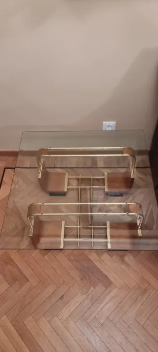 Mesa de centro cristal y metal dorado