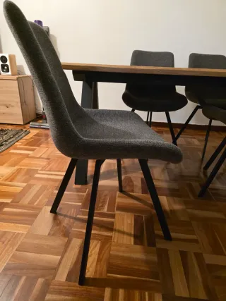 Mesa comedor y 4 sillas madera