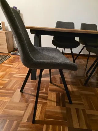 Mesa comedor y 4 sillas madera