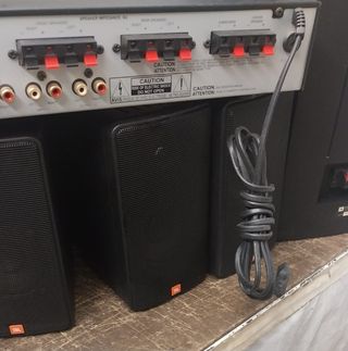 Sistema Dolby sourraund 5.1 jbl