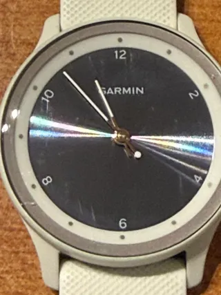 Reloj Garmin Vivomove Blanco y Negro