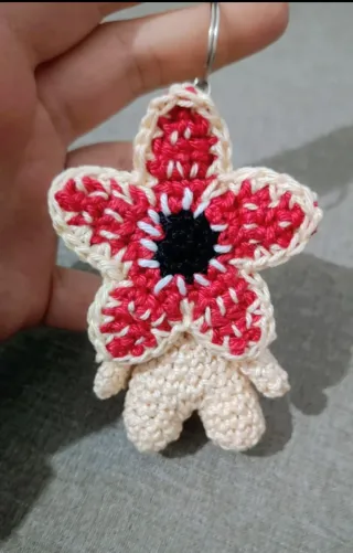 Portachiavi Demogorgone uncinetto