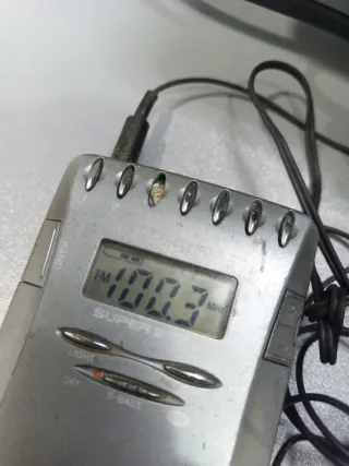 Radios Sanyo y Aiwa FM/AM