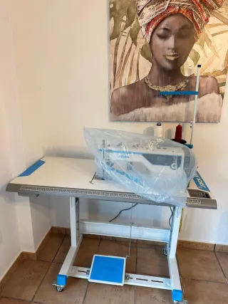 Máquina de coser JACK