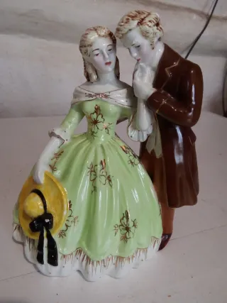Figura cerámica pareja vintage