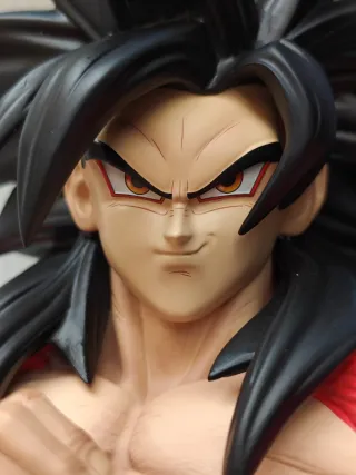 Goku SSJ4 53 cm - JT - Figura gigante NUEVA