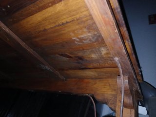 Mesa de madera rústica