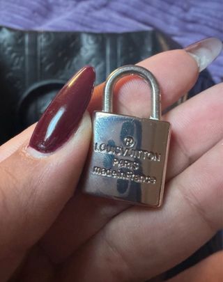 Borsone nero con ganci tracolla