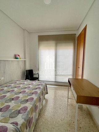 Casa adosada en alquiler en Moncada