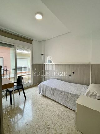 Casa adosada en alquiler en Moncada