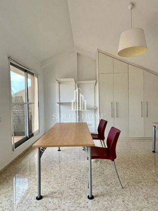 Casa adosada en alquiler en Moncada