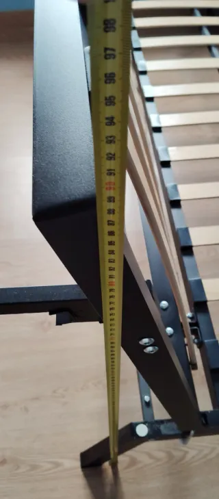 Estructura sofá cama Ikea madera y metal