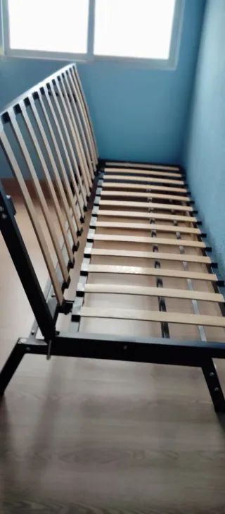 Estructura sofá cama Ikea madera y metal
