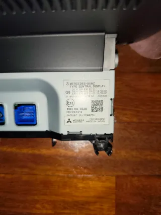 Pantalla Multifunción Mercedes-Benz