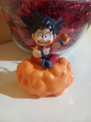Goku niño figura nube mágica juguete