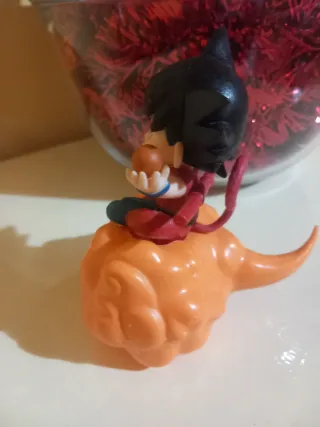 Goku niño figura nube mágica juguete
