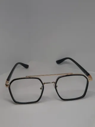 Gafas de vista montura negra y dorada