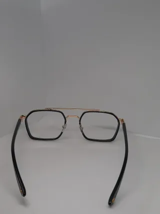 Gafas de vista montura negra y dorada