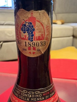 2 Bottiglie Vuote Barbera D'Asti e Barbera 1967