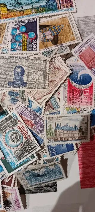 300 sellos de Francia, usados, sin repetir