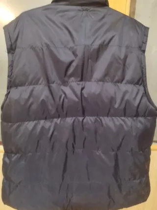 Chaleco reversible azul y beige