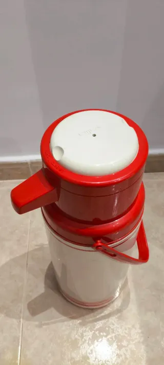 Termo Móvil Valira 2L Rojo/Blanco