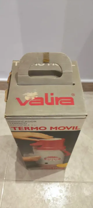 Termo Móvil Valira 2L Rojo/Blanco