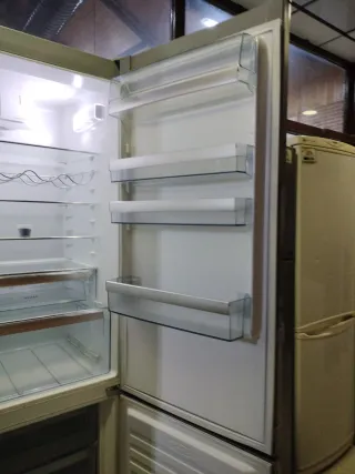 Nevera AEG seminueva