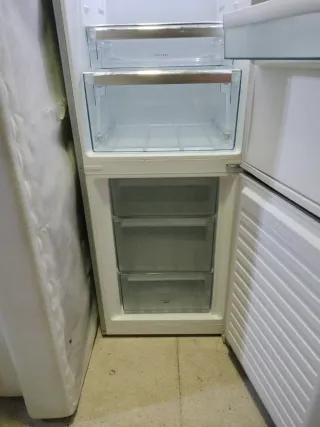 Nevera AEG seminueva
