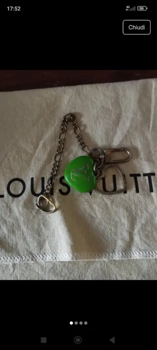 Portachiavi Louis Vuitton Cuore Verde Originale