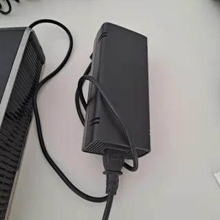 Xbox 360 Kinect Special Edition 250 GB. NOFUNCIONA