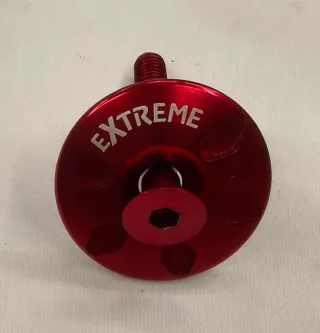 Tapa y tornillo potencia bici rojo