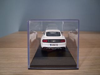 Modellino Norev Ford Mustang GT 2015 1/43