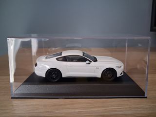 Modellino Norev Ford Mustang GT 2015 1/43