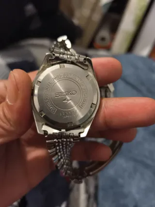 Reloj Seiko Automático Negro y Plateado