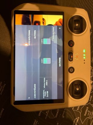 DJI Mini 3 Pro + DJI RC (Pantalla) + Fly More Kit